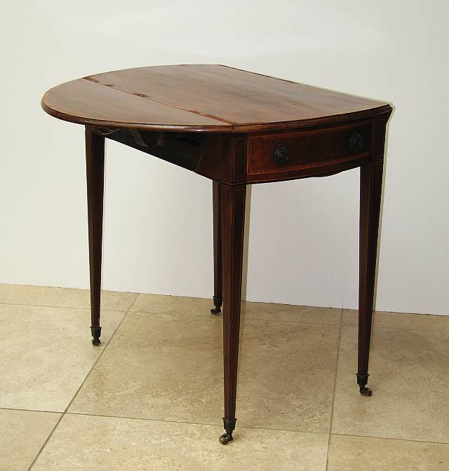 English Pembroke Table